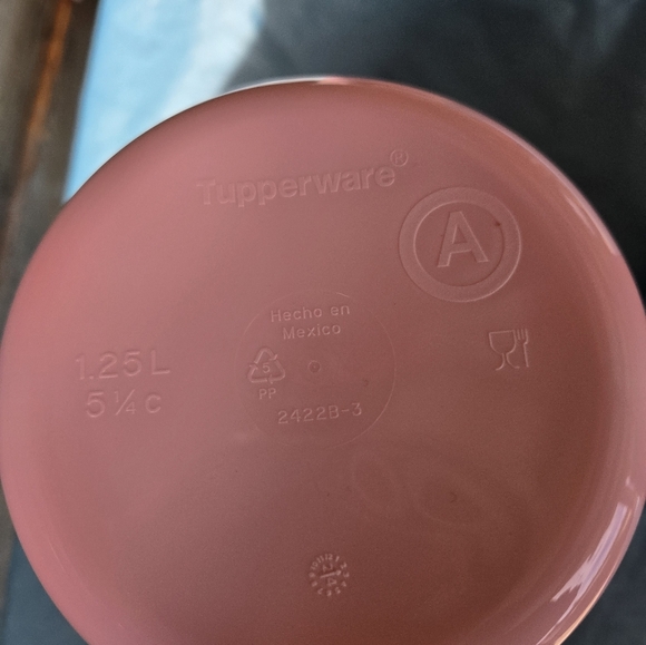 Tupperware Blushing Meadows 4-pc  One Touch Canister Set - Picture 6 of 8